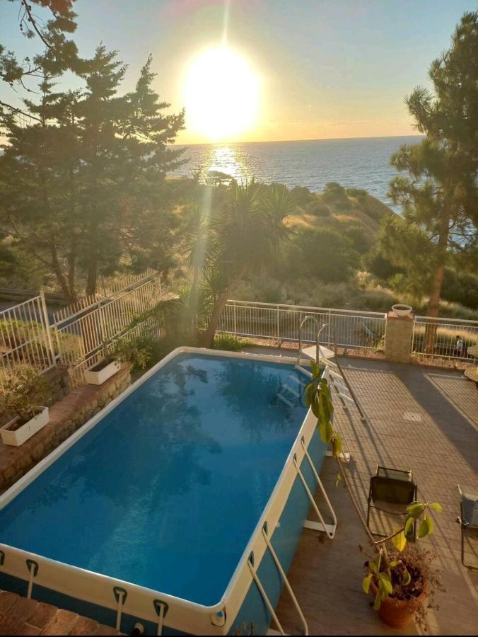 Villa'S Apartment On The Beach, Swimming Pool A/C Палермо Экстерьер фото